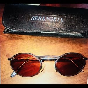 Vintage Serengeti pilot sunglasses